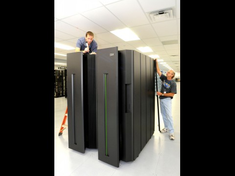IBM zEnterprise 196